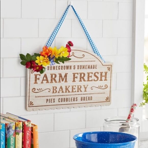 The Pioneer Woman Summer Farm Fresh Bakery Sign - Picture 3 of 7